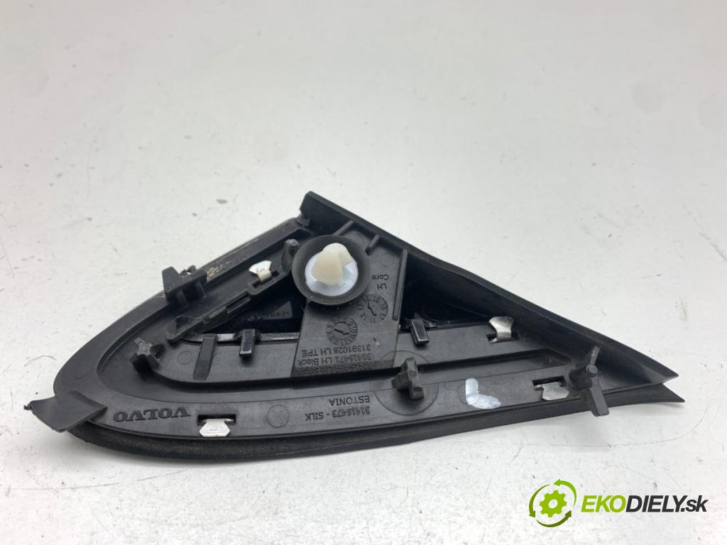 VOLVO V40 liftback 2014 84 kW D2 1560 trojuhelník kryt blatník levý 31416473