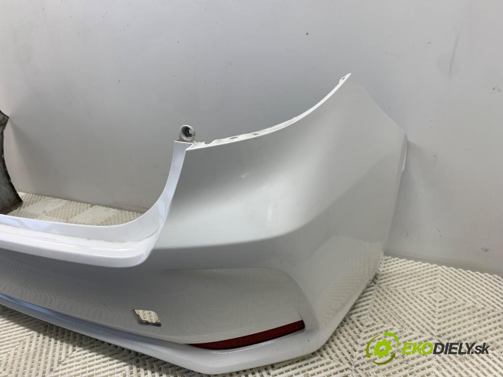 TOYOTA COROLLA E21 sedan 2020 72 kW 1.8 VVTi Hybrid (ZWE211, MZEA12) 1798 Nárazník zad 040