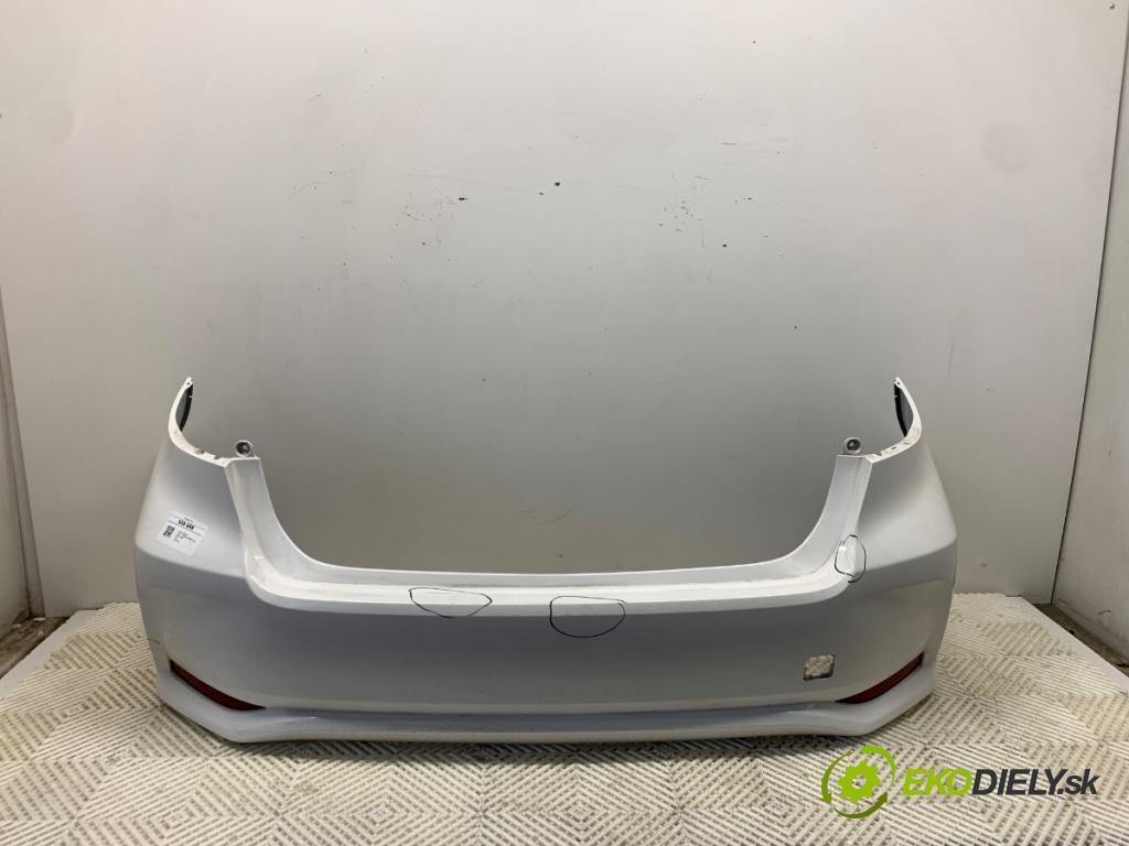 TOYOTA COROLLA E21 sedan 2020 72 kW 1.8 VVTi Hybrid (ZWE211, MZEA12) 1798 Nárazník zad 040
