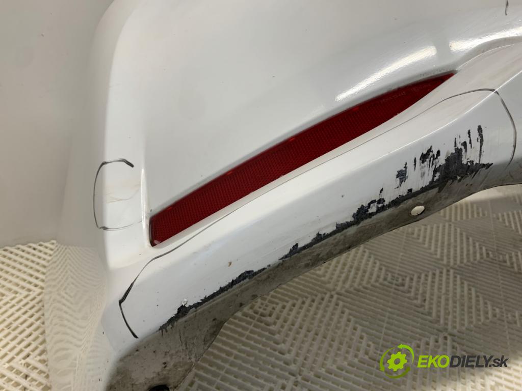 TOYOTA COROLLA E21 sedan 2020 72 kW 1.8 VVTi Hybrid (ZWE211, MZEA12) 1798 Nárazník zad 040
