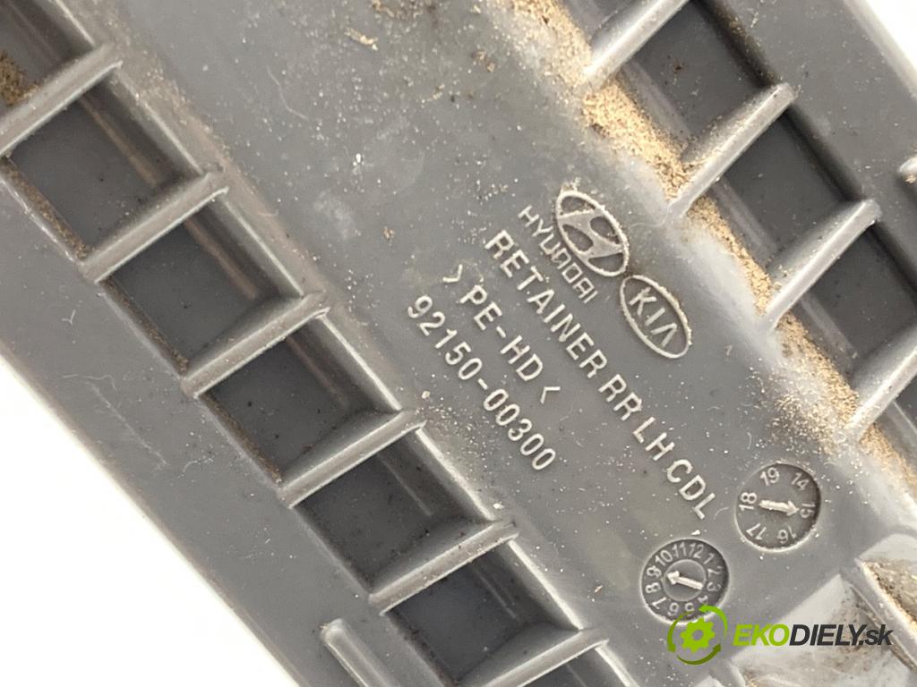 HYUNDAI TUCSON SUV 2015 100 kW 2.0 CRDi 1995 zámok Dvere ľavy zad 81410-D7510