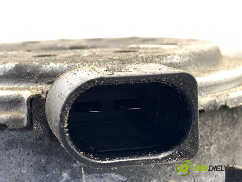 AUDI A6 C7 sedan 2015 110 kW 2.0 TDI 1968 ventilátor chladiče M160982 (Ventilátor)