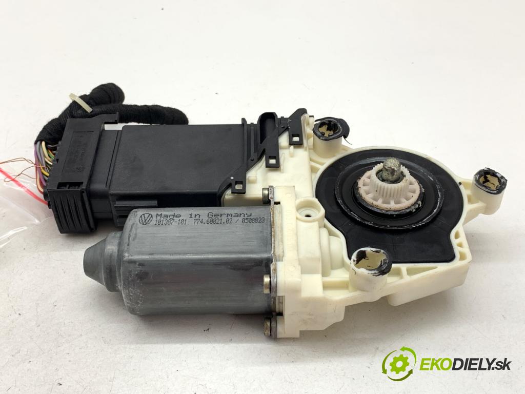 VW GOLF IV liftback 1998 74 kW 1.6 1595 Motor sťahovania okna ľavy predný 101387-101