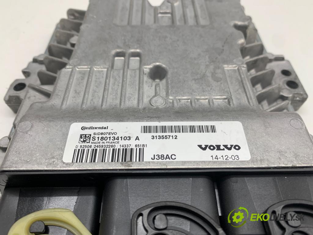 VOLVO V40 liftback 2014 84 kW D2 1560 řídící jednotka motora 31355712 (Řídicí jednotka)