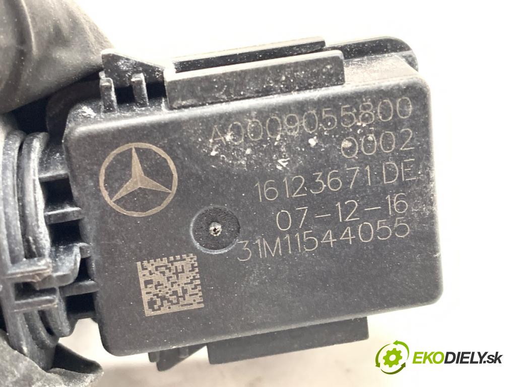 MERCEDES-BENZ GLC Coupe SUV 2017 270 kW AMG 43 4-matic (253.364) 2996 Snímač kvality vzduchu A0009055800