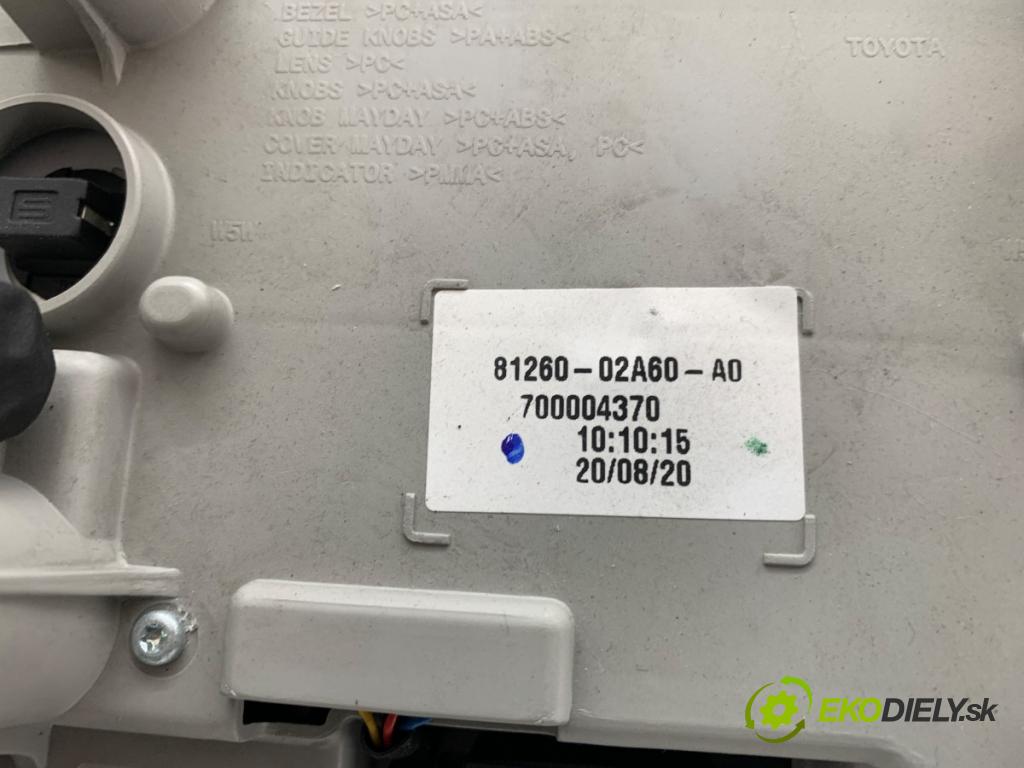TOYOTA COROLLA E21 sedan 2020 72 kW 1.8 VVTi Hybrid (ZWE211, MZEA12) 1798 Svetlo stropné 81260-02A60