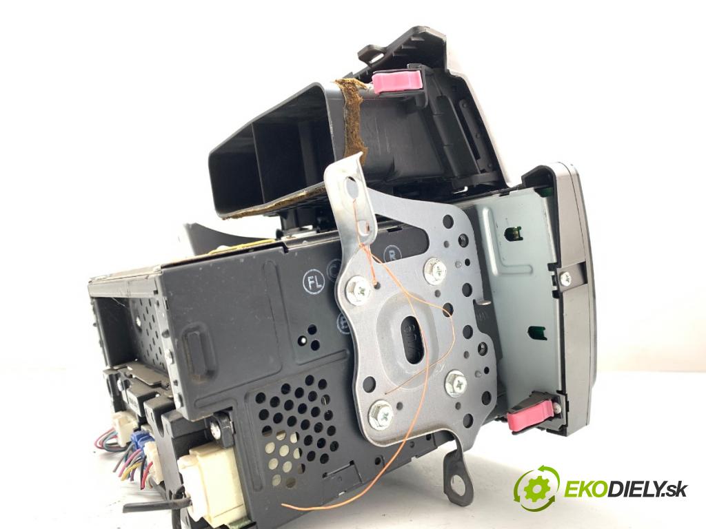 TOYOTA YARIS II liftback 2009 74 kW 1.33 VVT-i (NSP90_) 1329 RADIO 86120-0D490 (Audio zariadenie)