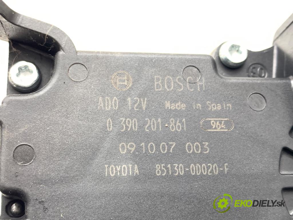 TOYOTA YARIS II liftback 2009 74 kW 1.33 VVT-i (NSP90_) 1329 Motor stieračov zad 85130-0D020-F