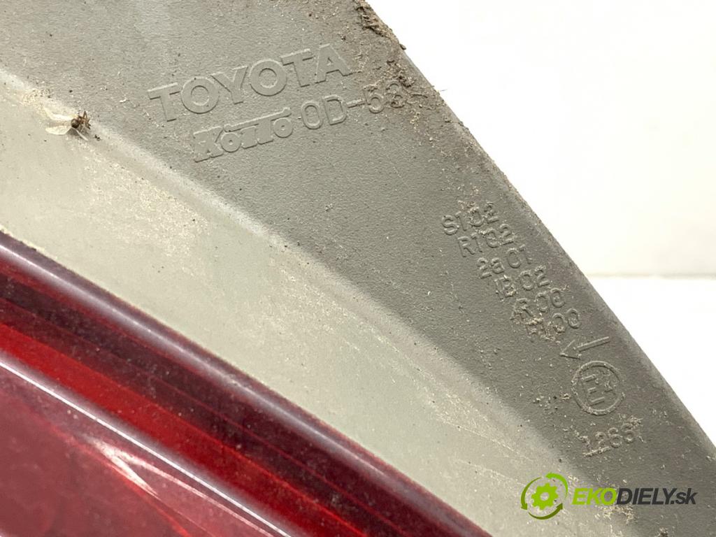 TOYOTA YARIS II liftback 2009 74 kW 1.33 VVT-i (NSP90_) 1329 světlo levý zadní část