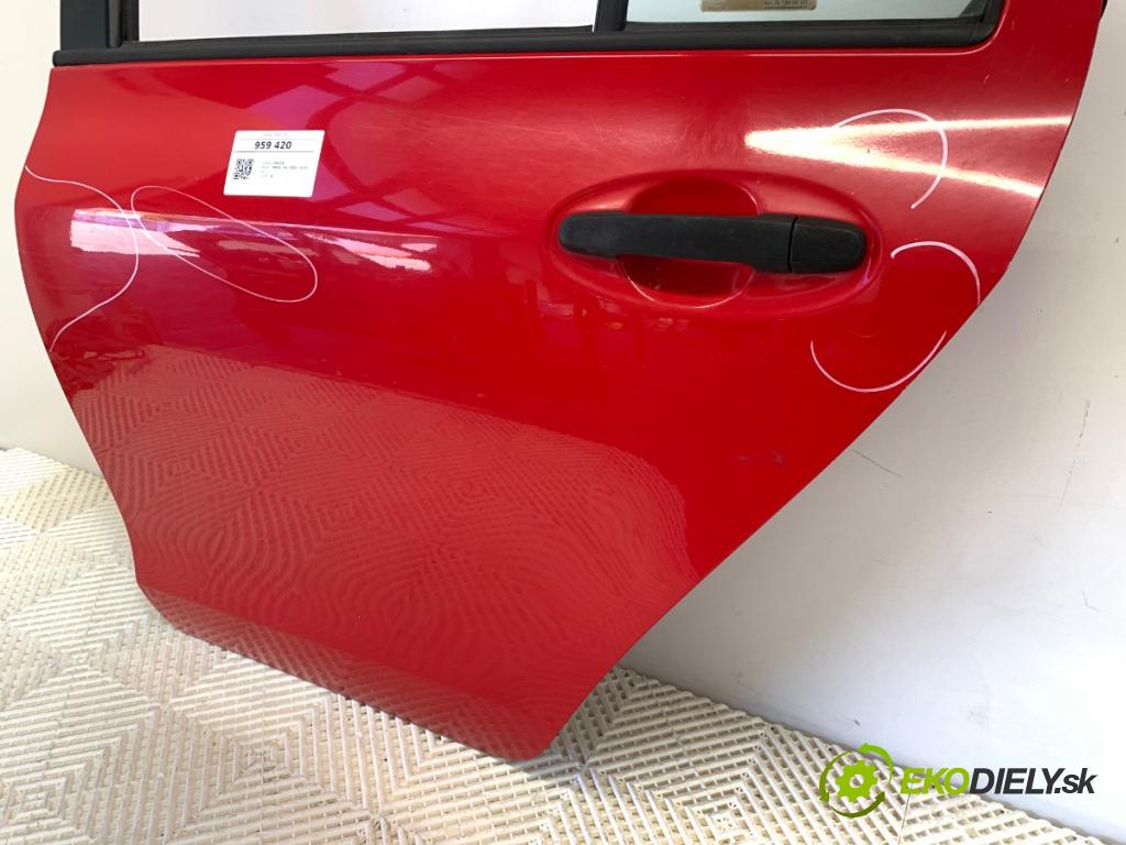 TOYOTA YARIS II liftback 2009 74 kW 1.33 VVT-i (NSP90_) 1329 dveře levý zadní část 3P0