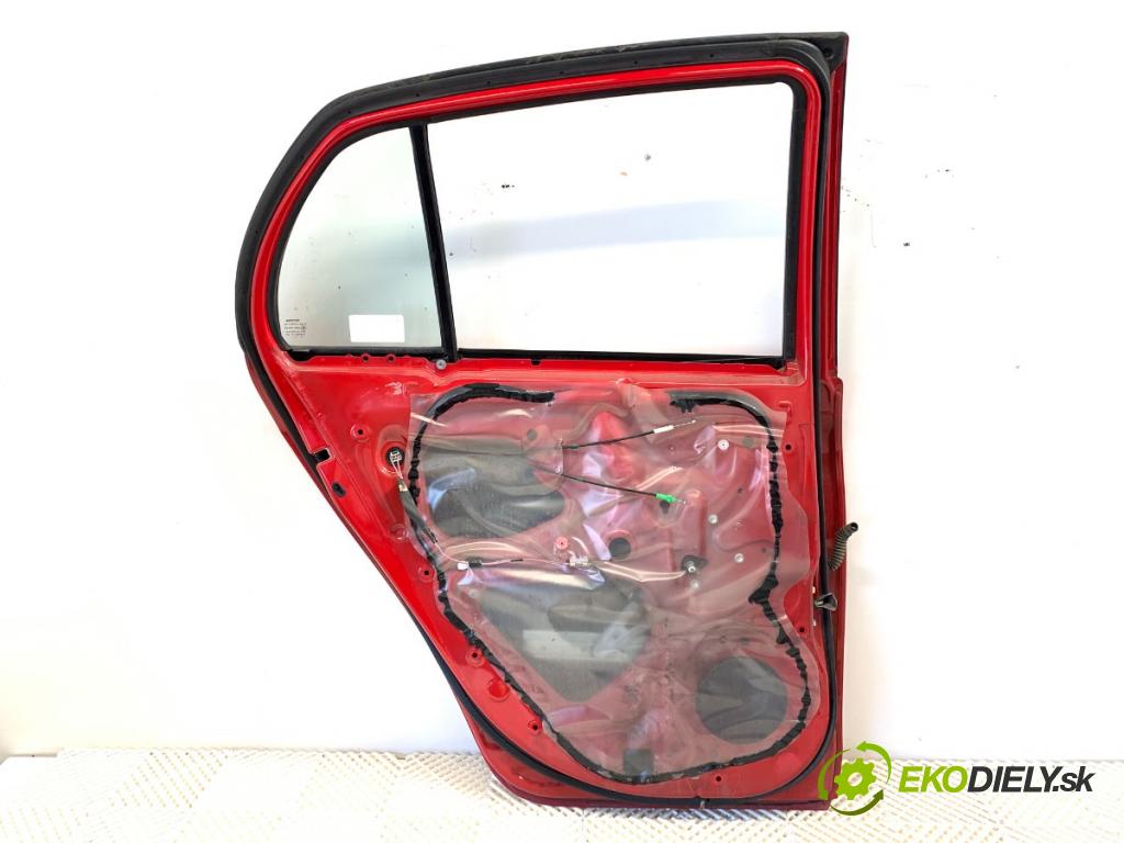 TOYOTA YARIS II liftback 2009 74 kW 1.33 VVT-i (NSP90_) 1329 dveře levý zadní část 3P0
