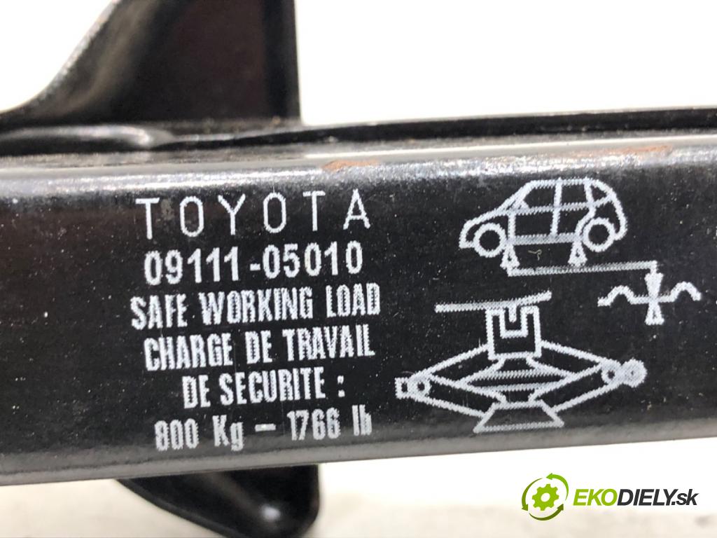 TOYOTA YARIS II liftback 2009 74 kW 1.33 VVT-i (NSP90_) 1329 ZVEDÁK: - mechanismus 09111-05010