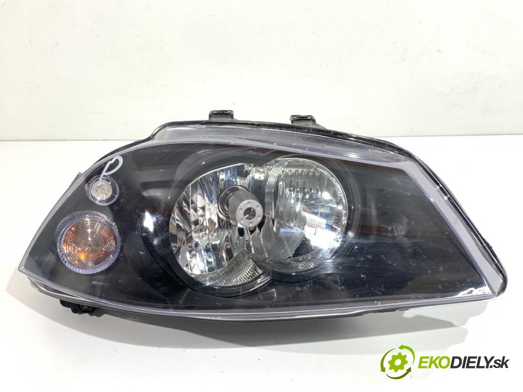 SEAT IBIZA III liftback 2003 44 kW 1.2 1198 Svetlomet pravy predný 