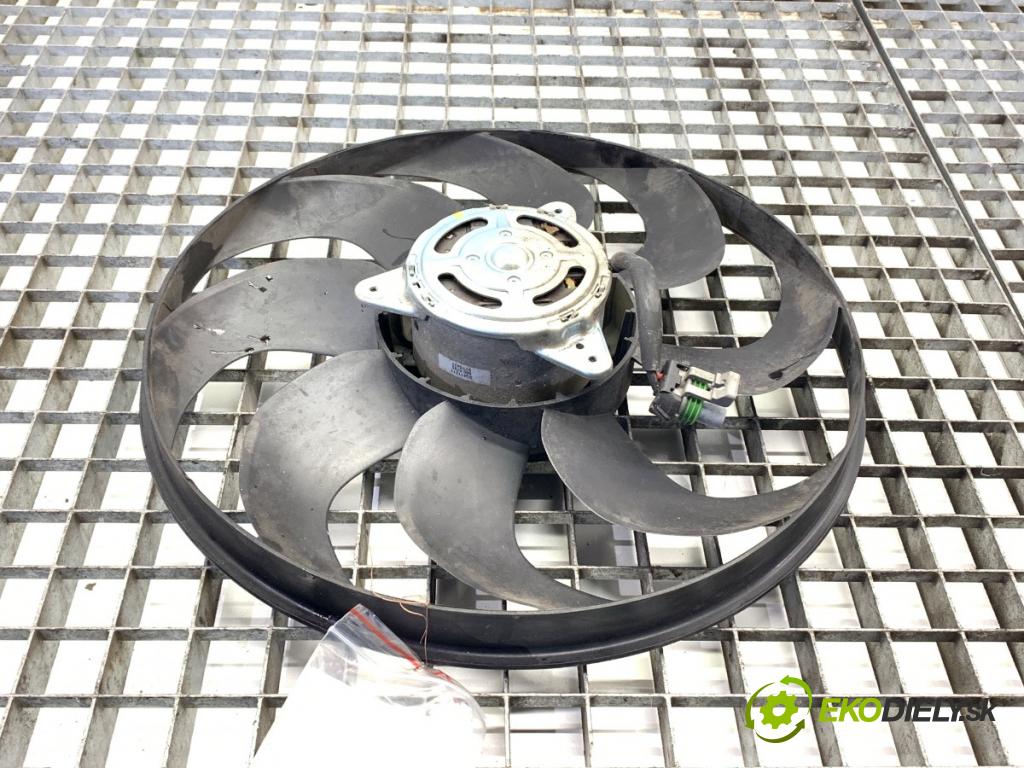 VOLVO V40 liftback 2014 84 kW D2 1560 ventilátor chladiče 5000785 (Ventilátor)