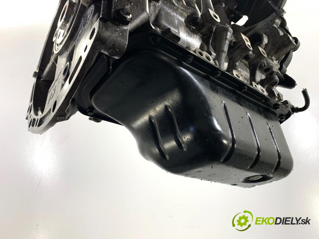 VOLVO V40 liftback 2014 84 kW D2 1560 Motor D4162T (Motor)