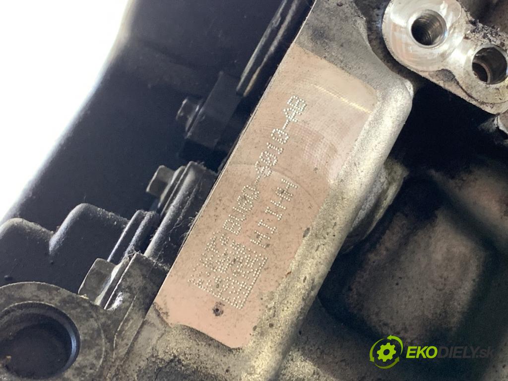 VOLVO V40 liftback 2014 84 kW D2 1560 Motor D4162T (Motor)