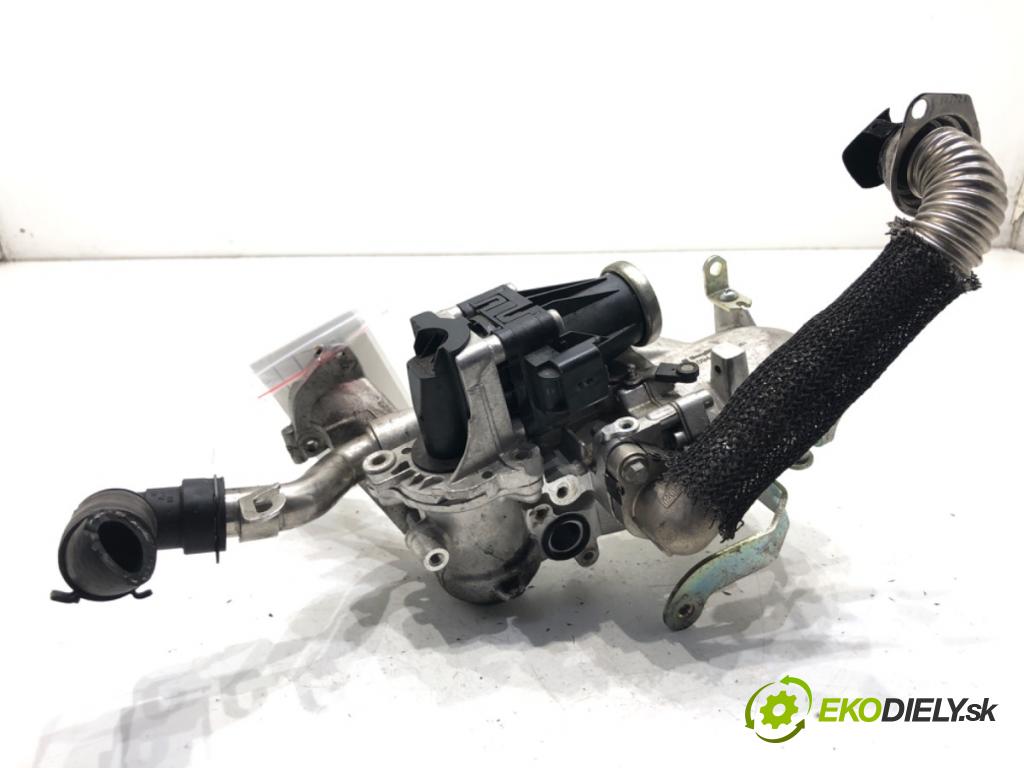 VOLVO V40 liftback 2014 84 kW D2 1560 chladič EGR 710944D