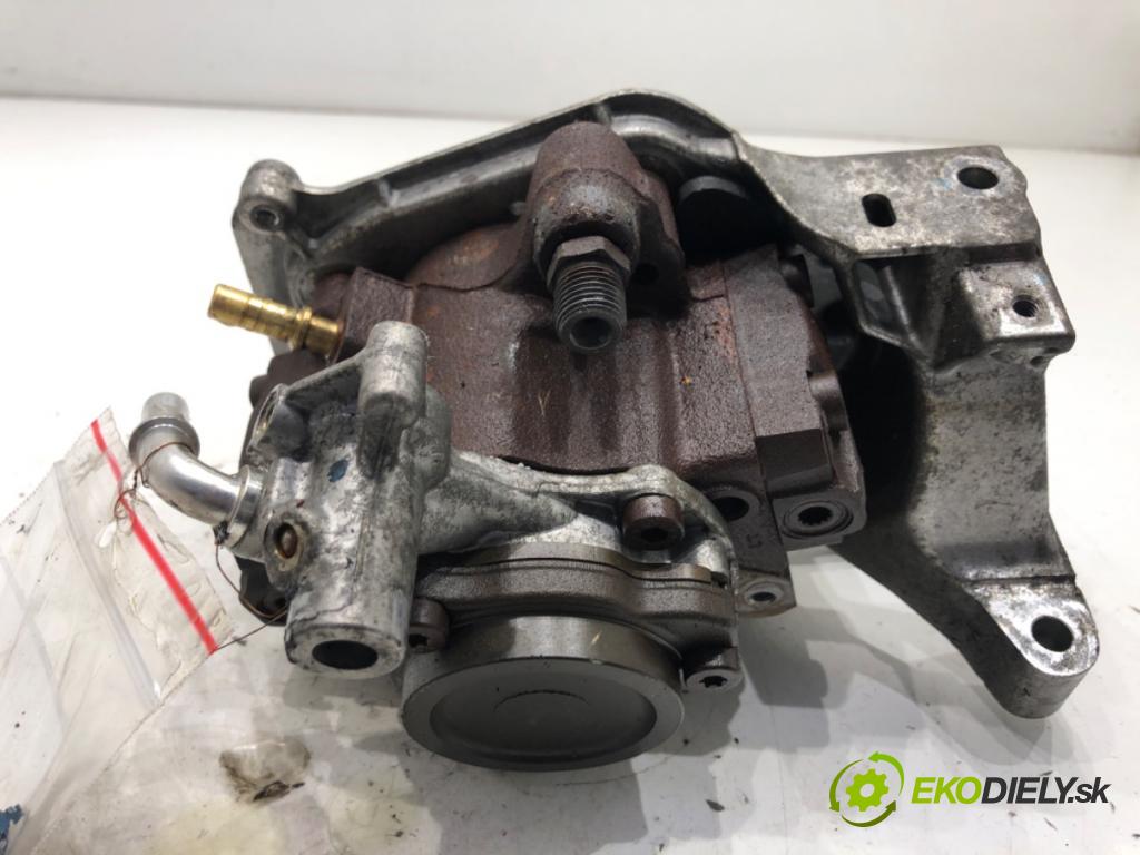 VOLVO V40 liftback 2014 84 kW D2 1560 pumpa vstřikovací 9684778280 (Vstřikovací čerpadlo)