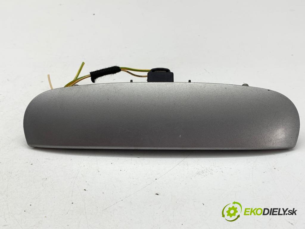 PEUGEOT 307 liftback 2002 66 kW 2.0 HDi 90 1997 klika dveří zadní část 