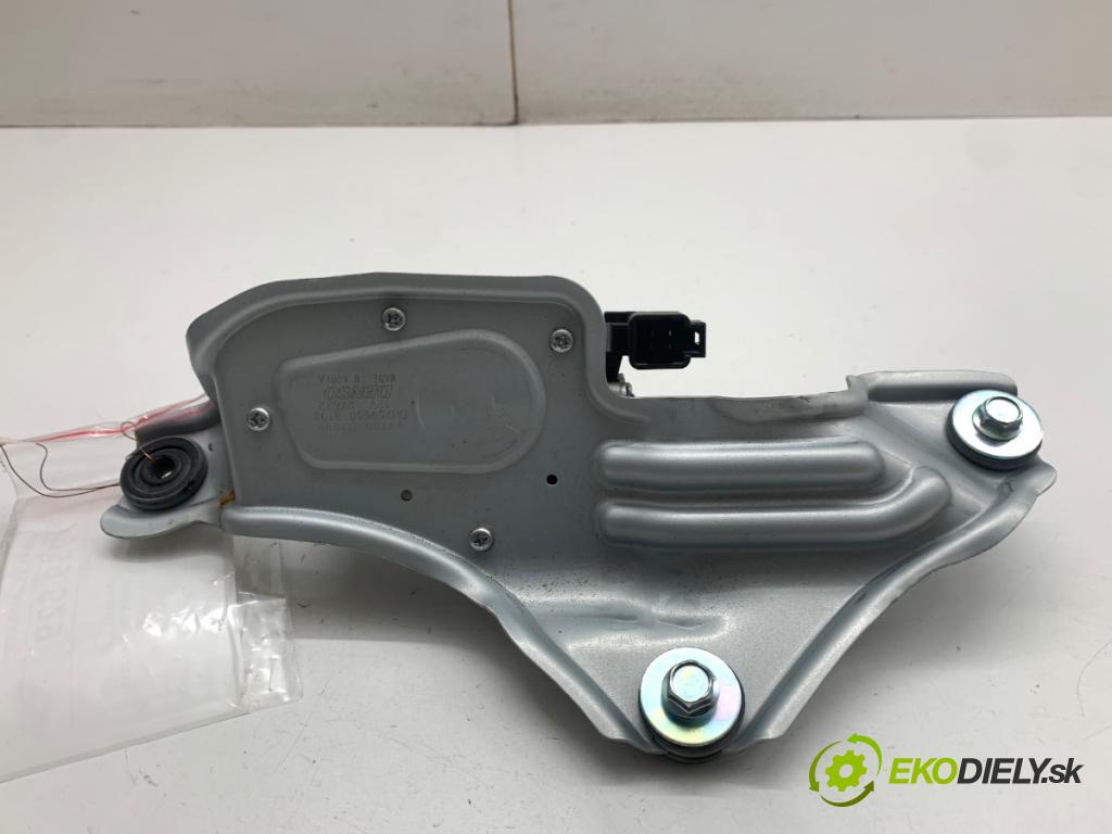 HYUNDAI TUCSON SUV 2015 100 kW 2.0 CRDi 1995 Motor stieračov zad 98700-D3000