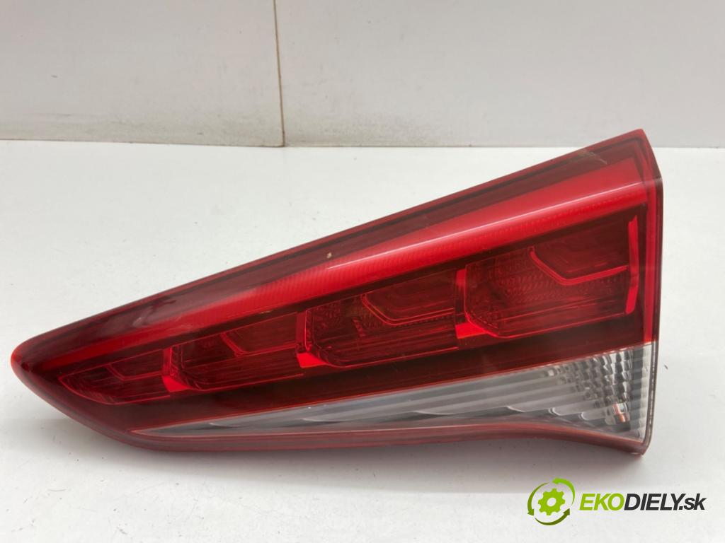 HYUNDAI TUCSON SUV 2015 100 kW 2.0 CRDi 1995 Svetlo pravy zad vnútorná 