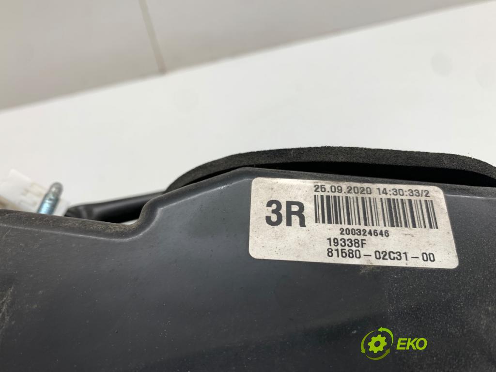 TOYOTA COROLLA E21 sedan 2020 72 kW 1.8 VVTi Hybrid (ZWE211, MZEA12) 1798 světlo pravý zadní část vnitřní 81580-02C31