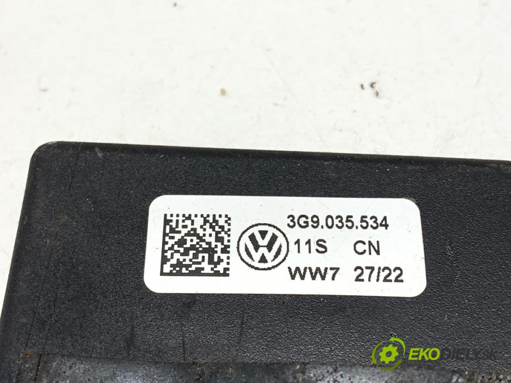 VW GOLF VIII Kombi 2022 110 kW 2.0 TDI 1968 zesilovač antény 3G9035534