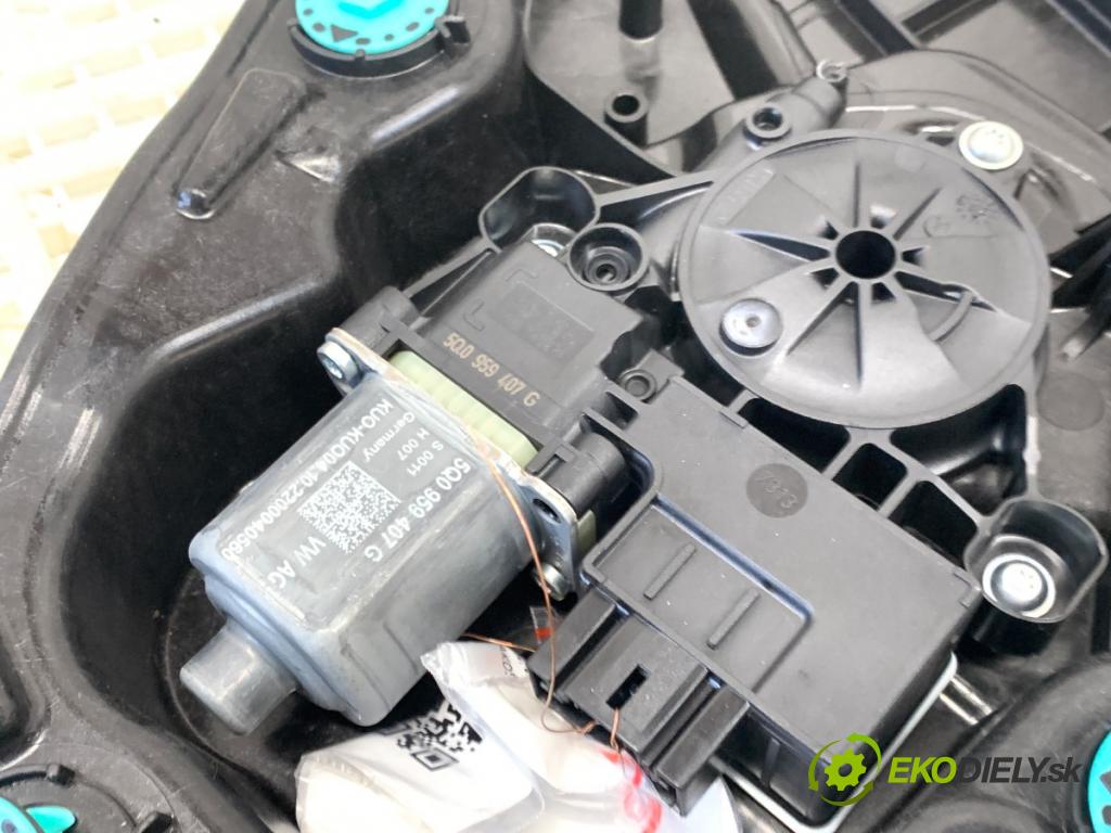 VW GOLF VIII Kombi 2022 110 kW 2.0 TDI 1968 Mechanizmus okna pravy zad 5Q0959407G