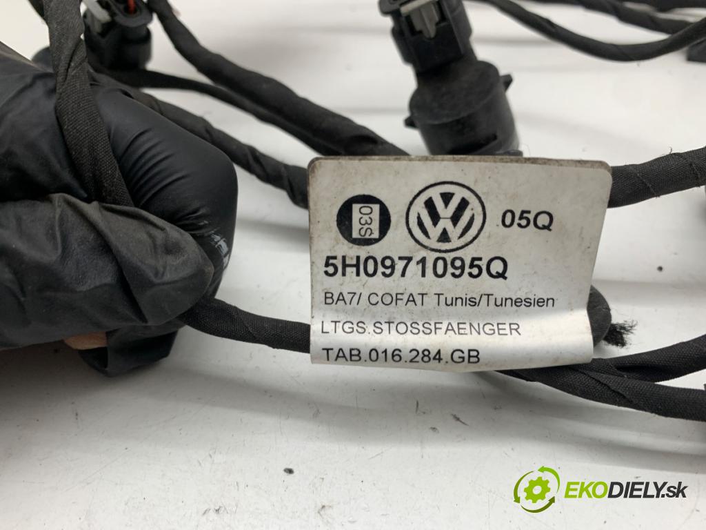 VW GOLF VIII Kombi 2022 110 kW 2.0 TDI 1968 Káblovačka PDC predný 5H0971095Q