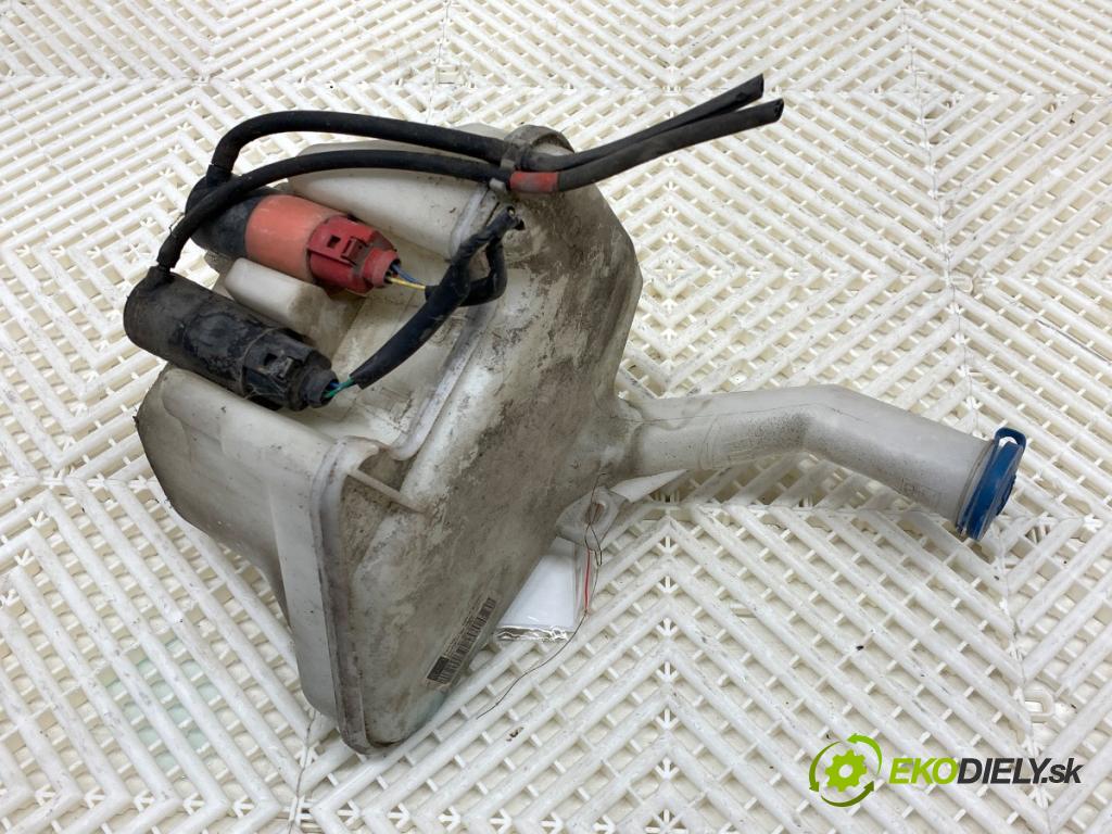 TOYOTA YARIS II liftback 2009 74 kW 1.33 VVT-i (NSP90_) 1329 nádržka ostřikovačů 85310-0D060
