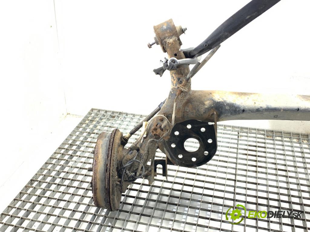 TOYOTA YARIS II liftback 2009 74 kW 1.33 VVT-i (NSP90_) 1329 Výstuha zad