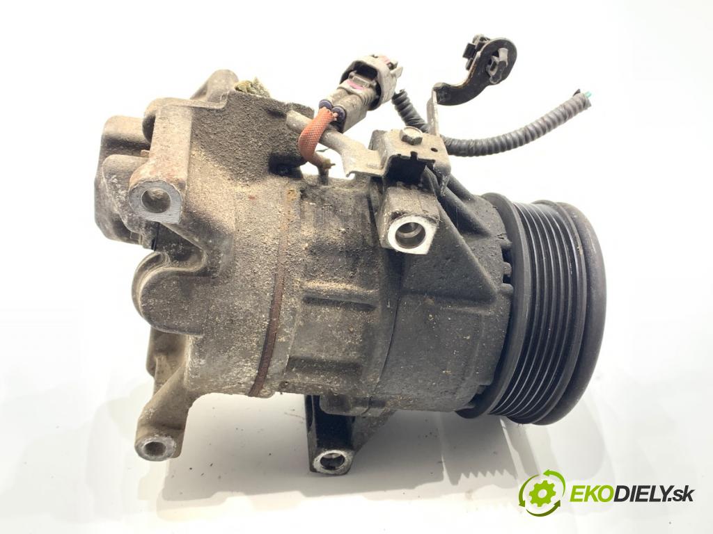 TOYOTA YARIS II liftback 2009 74 kW 1.33 VVT-i (NSP90_) 1329 kompresor klimatizace 447260-3312 (Kompresor klimatizace)