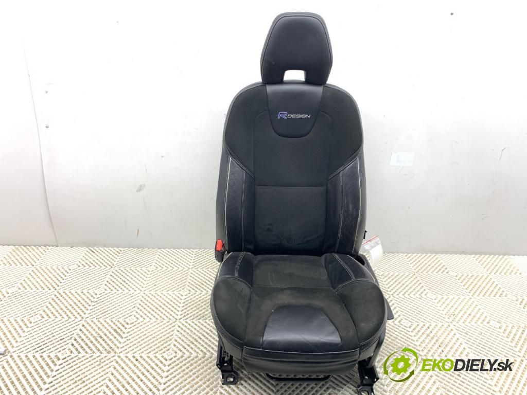 VOLVO V40 liftback 2014 110 kW D3 1984 sedadlo levý přední část 