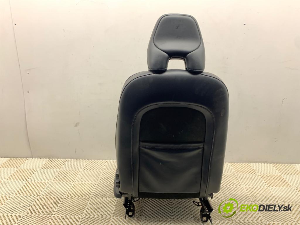 VOLVO V40 liftback 2014 110 kW D3 1984 sedadlo levý přední část
