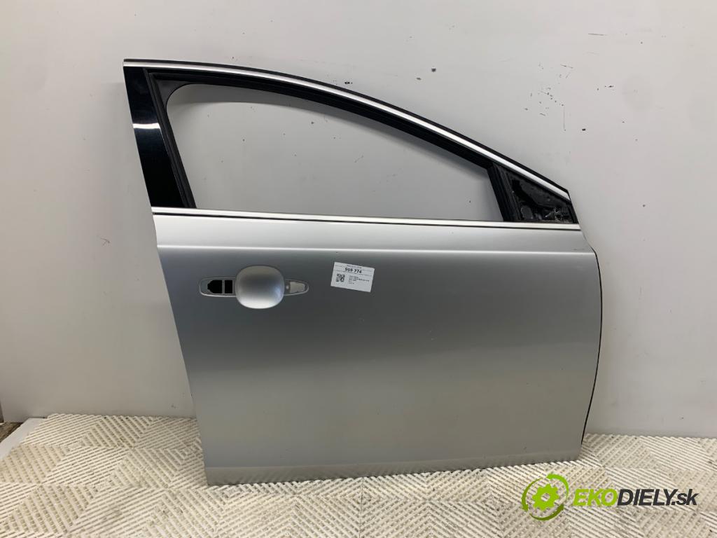 VOLVO V40 liftback 2014 110 kW D3 1984 dveře pravý přední část 711 