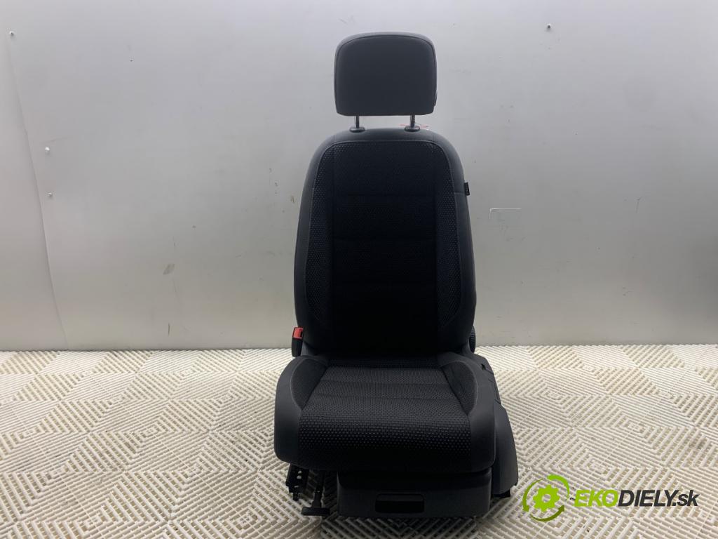 VW TOURAN nadwozie wielkoprzestrzenne (MPV) 2014 77 kW 1.6 TDI 1598 sedadlo levý přední část 