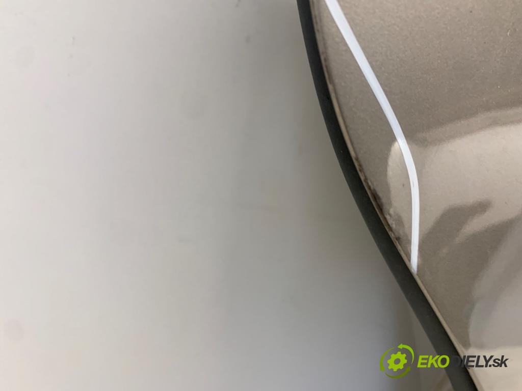 VW TOURAN nadwozie wielkoprzestrzenne (MPV) 2014 77 kW 1.6 TDI 1598 Dvere pravy zad LA1X: