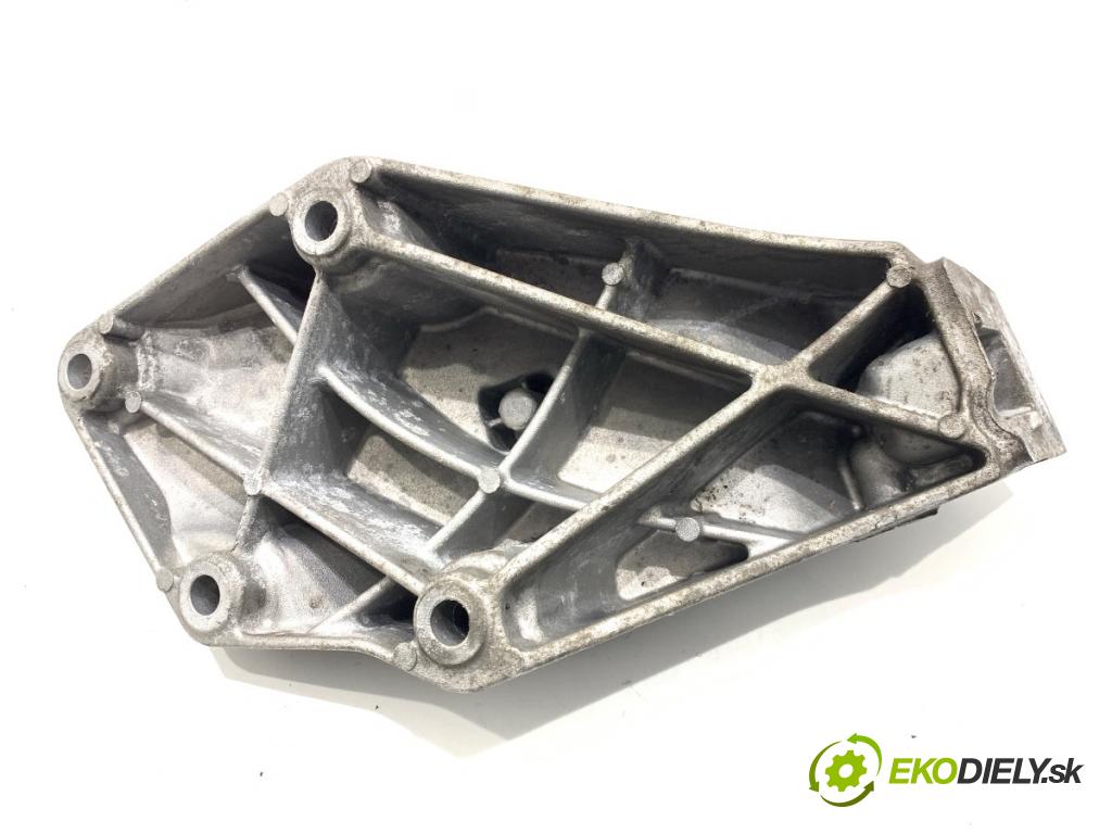 BMW G02 SUV 2022 375 kW M Competition 2993 Držiak Motor 6861559