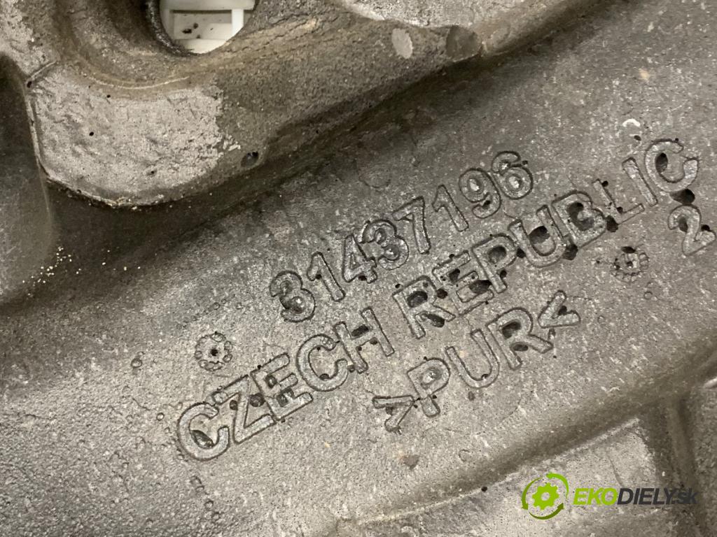 VOLVO XC60 I SUV 2016 140 kW D4 AWD 2400 Kryt Motor 31437196 (Kryt motora)