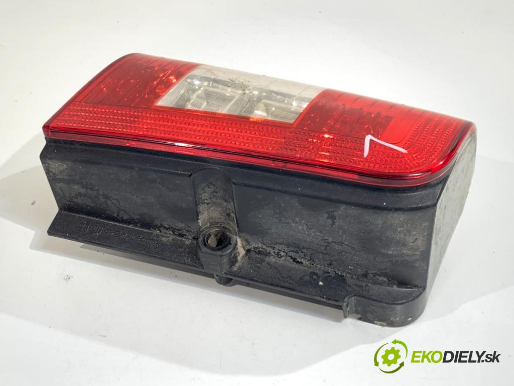 CITROEN BERLINGO I Nadwozie pełne/minivan 2004 66 kW 2.0 HDI 90 (MBRHY, MCRHY) 1997 světlo levý zadní část 9657977080