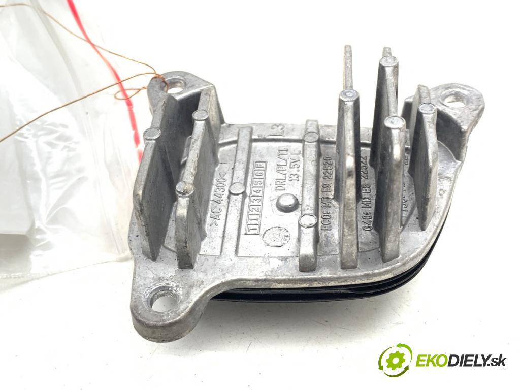 VW GOLF VIII Kombi 2022 110 kW 2.0 TDI 1968 Modul LED 90157099