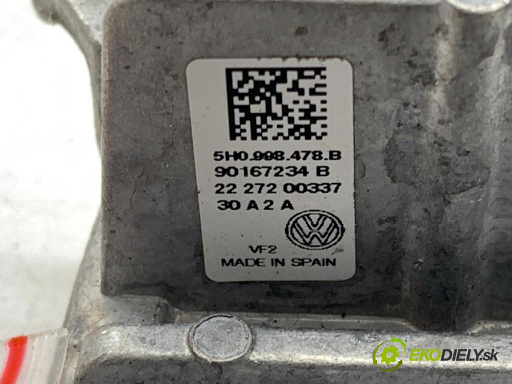 VW GOLF VIII Kombi 2022 110 kW 2.0 TDI 1968 Modul LED 90157099