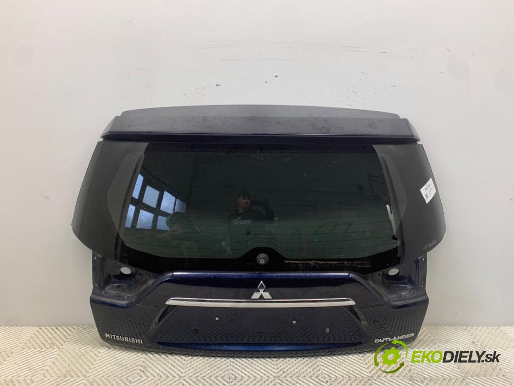 MITSUBISHI OUTLANDER II SUV 2010 130 kW 2.2 DI-D 4WD 2268 kapota zadní část 