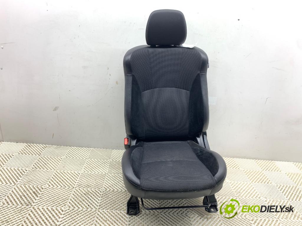 MITSUBISHI OUTLANDER II SUV 2010 130 kW 2.2 DI-D 4WD 2268 Sedadlo ľavy predný 