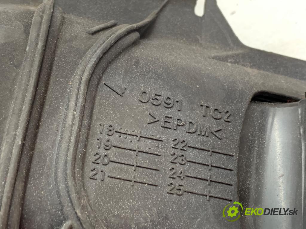 TOYOTA COROLLA E21 sedan 2020 72 kW 1.8 VVTi Hybrid (ZWE211, MZEA12) 1798 káblovačka dveře přední část levý