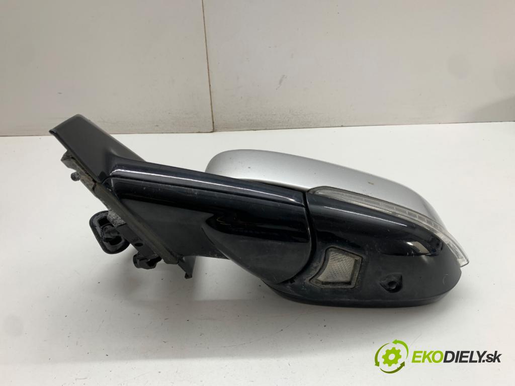 VOLVO V40 liftback 2014 110 kW D3 1984 zpětné zrcátko levý 711