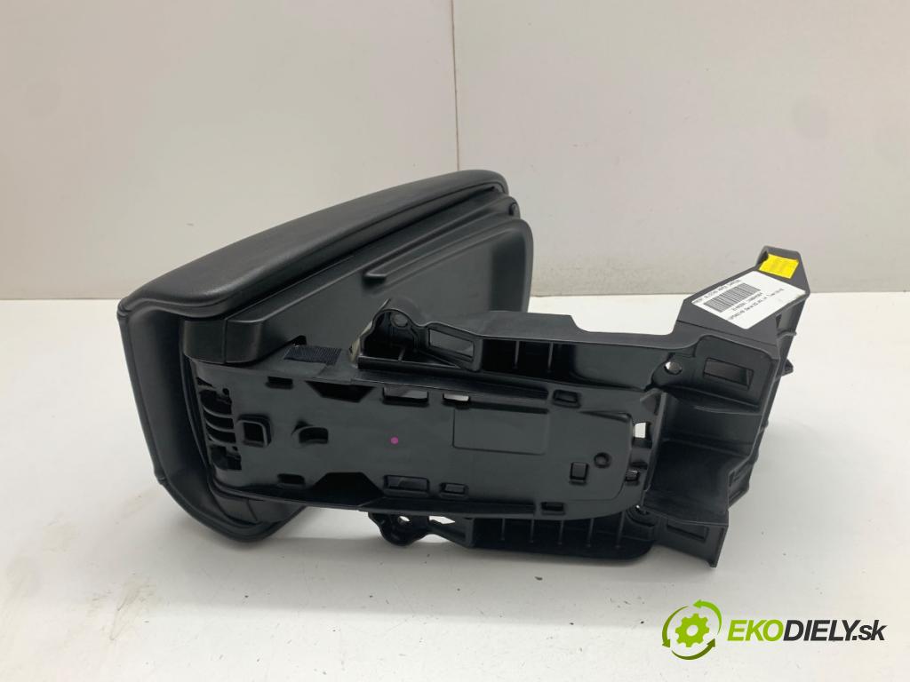 VOLVO V40 liftback 2014 110 kW D3 1984 loketní opěrka 08632771 (Loketní opěrka)