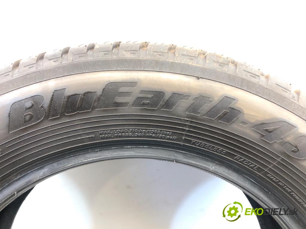 --- ---      PNEUMATIKY: PARA: VÍCENÁ SEZÓNA: 205/60 R16 YOKOHAMA