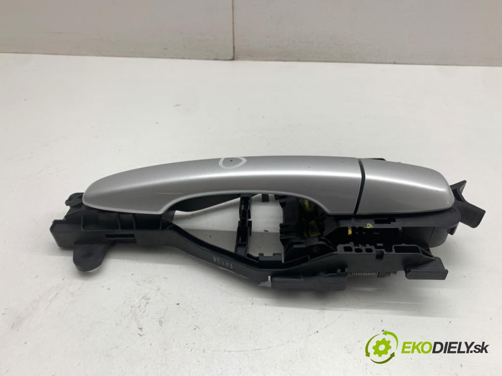 VOLVO V40 liftback 2014 110 kW D3 1984 Kľučka vonkajšia pravy predný