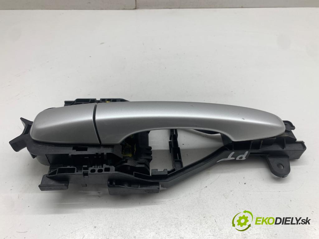 VOLVO V40 liftback 2014 110 kW D3 1984 Kľučka vonkajšia pravy zad 31276168